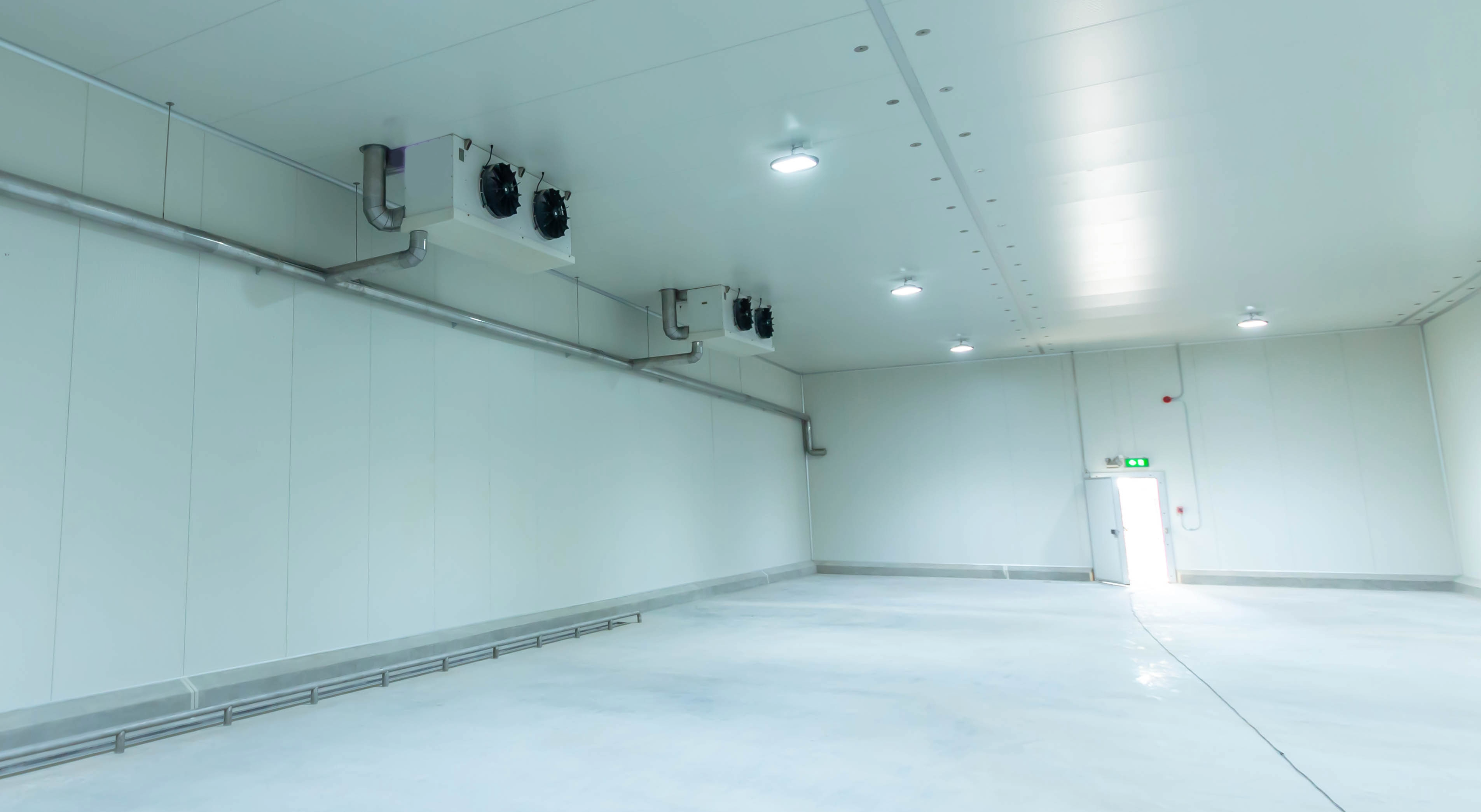 Professional walk-in chiller and walk-in freezer installation by certified engineers. Commercial cold room, refrigeration, testing and commissioning services in the UK.